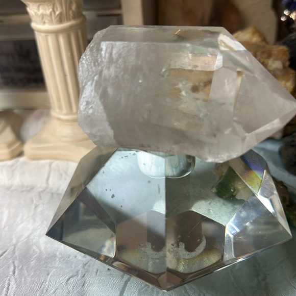 Natural quartz phantom, rainbows, crystal points,4" long 46mm 275g - Picture 3 of 5